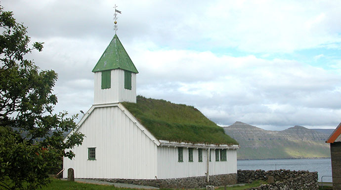 Oyndarfjørður Eysturoy by Erik Christensen