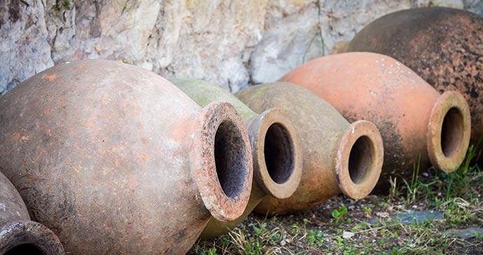 Qvevri pots Georgia by Magdalena Paluchowska Shutterstock