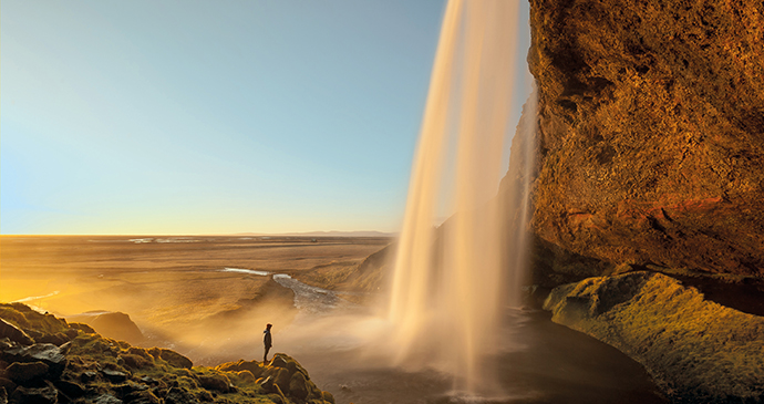 Seljalandsfoss waterfall Iceland © www.georgetheexplorer.com