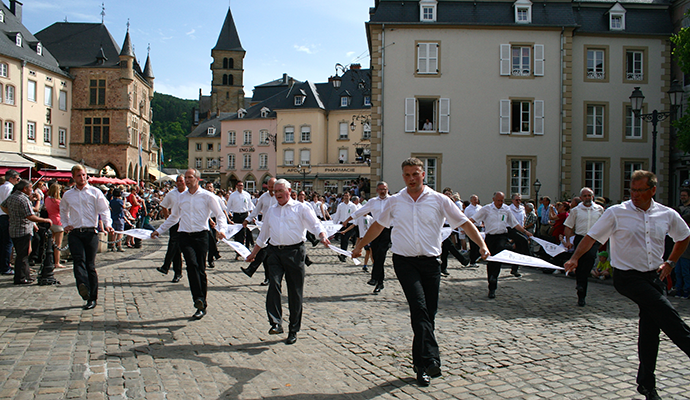 Echternach Dancing Procession Luxembourg by Foto acpress(e)/LFT