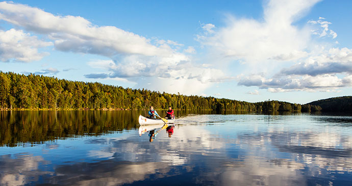 Wild swimming Dalsland West Sweden by Roger Borgelid vastverige.com