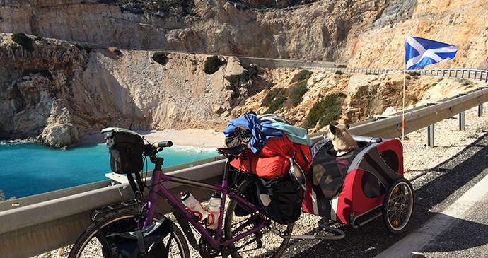 Bike by a cliff Lucy © Ishbel Holmes