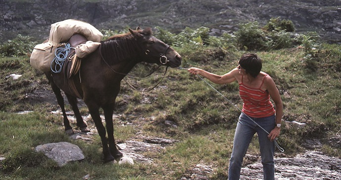 Peggy raises objections to Hilary in the Black Mountains © Hilary Bradt